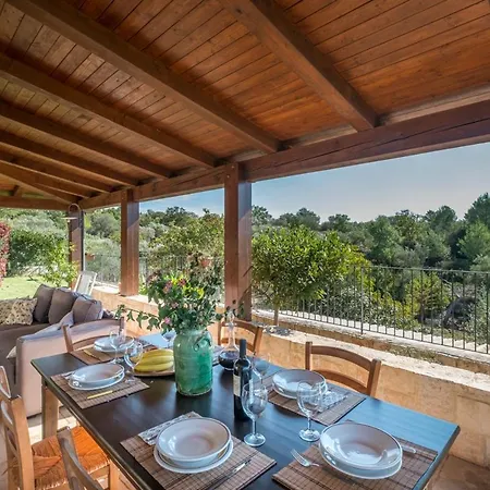 Vila Sleeps 6 Pool Wifi Noci